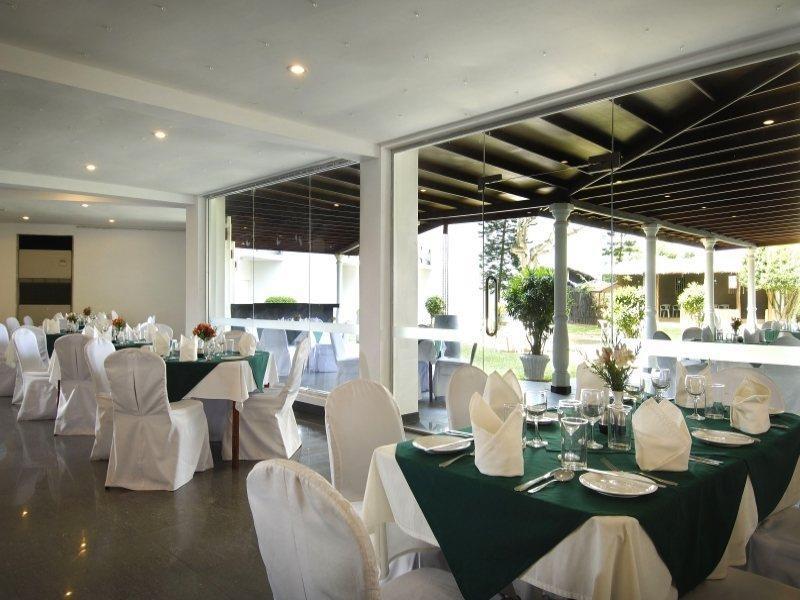 Berjaya Hotel Colombo Dehiwala-Mount Lavinia Exterior foto